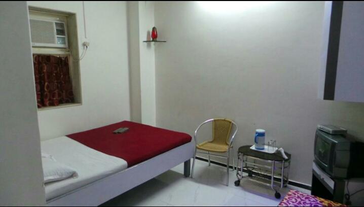 New Metro Guest House Bombay Extérieur photo